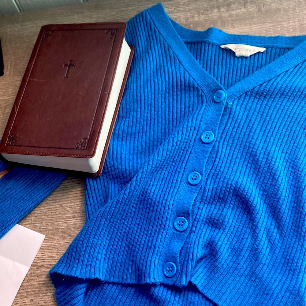 Blue Cropped Cardigan - Picture 3 of 4